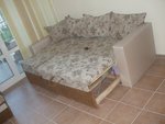 роскошный диван с отдыха на закате