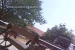 Дървена маса с пейки за механа и кръчма