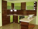 класни зелени кухни комфортни