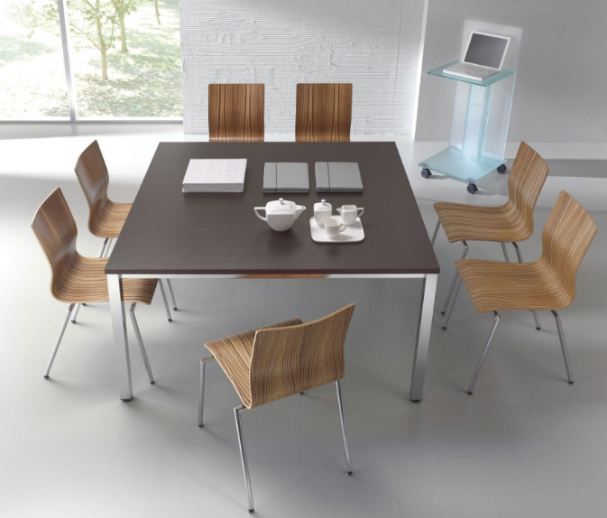 Квадратна заседателна маса EASY SPACE