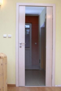 ФУРНИРОВАНА ВРАТА ДВЕ ЧАСТИ И СТЪКЛО 2