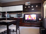 Кухненски мебели от MDF естествен фурнир и дъб
