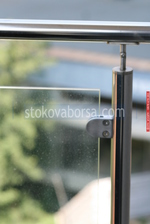 терасни парапети от инокс и стъкло