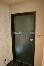 стъклена врата с едно крило по поръчка