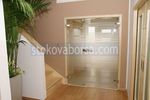 по поръчка стъклена врата с две крила