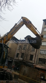 Извършване на изкопни услуги с багер