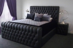 Легло Chesterfield в черен цвят