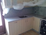 гранитно облицоване на кухненски плот