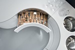 дизайни на извити кухни с плот техинчески камък